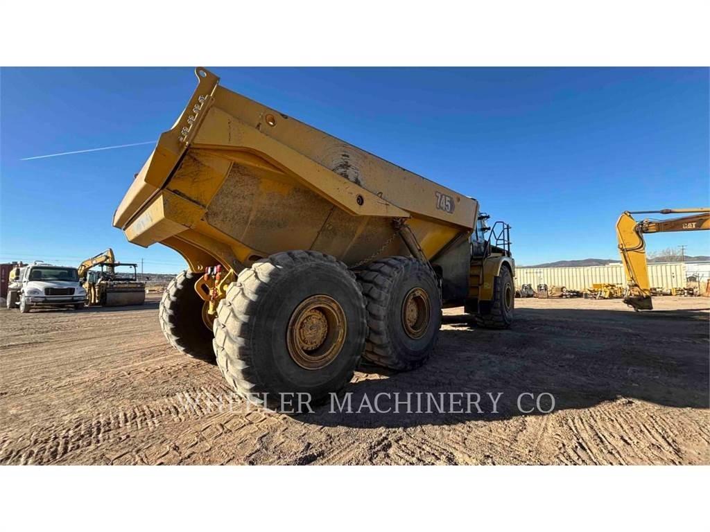 CAT 745 TG Belden kirma kaya kamyonu