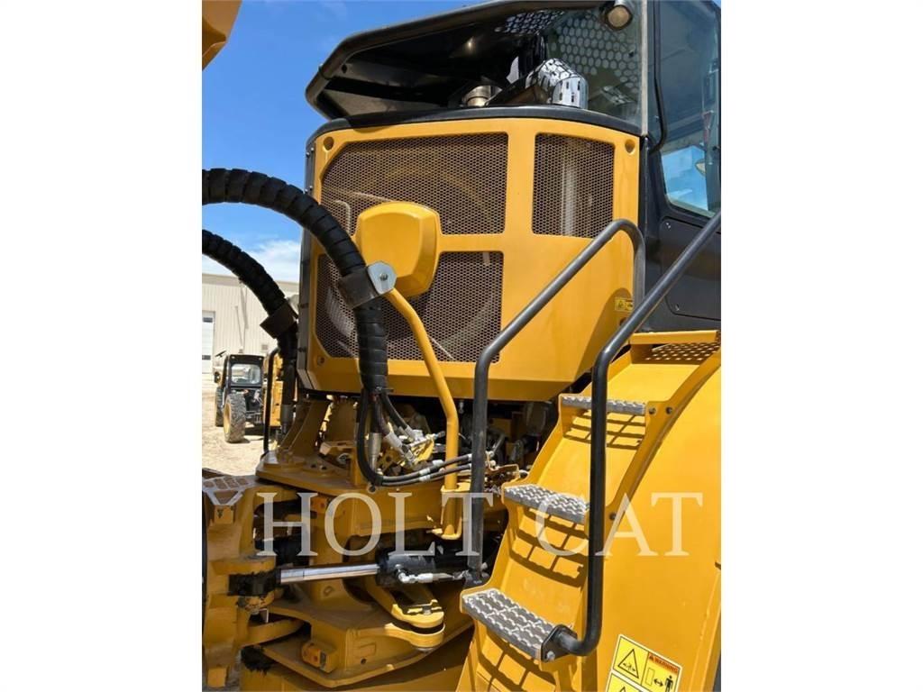CAT 745 TG Belden kirma kaya kamyonu