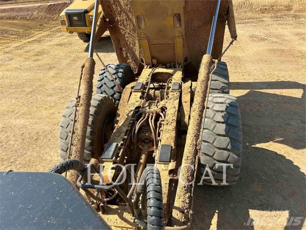 CAT 74504 Belden kirma kaya kamyonu