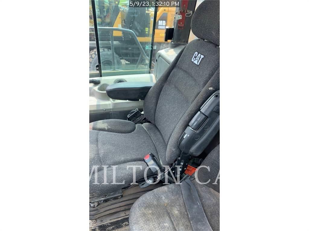 CAT 745C Belden kirma kaya kamyonu