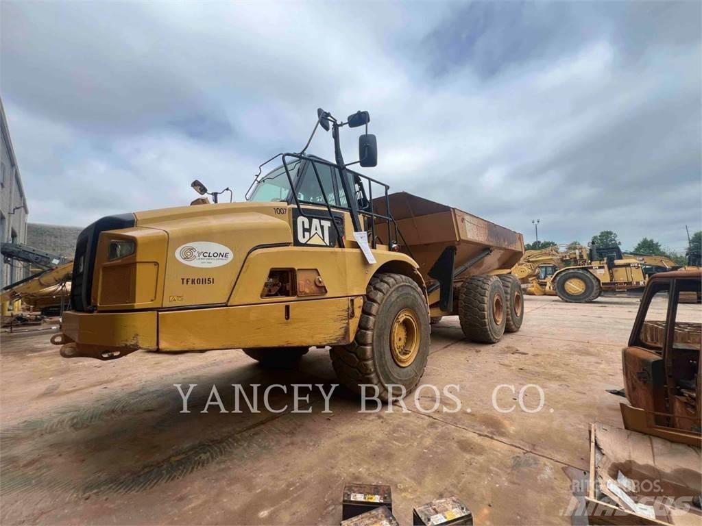 CAT 745C Belden kirma kaya kamyonu