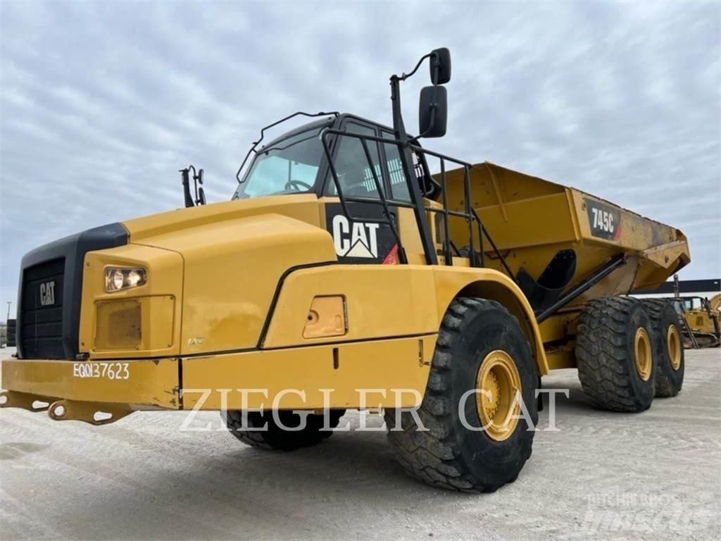 CAT 745C Belden kirma kaya kamyonu