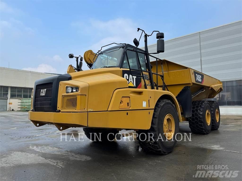 CAT 745C Belden kirma kaya kamyonu