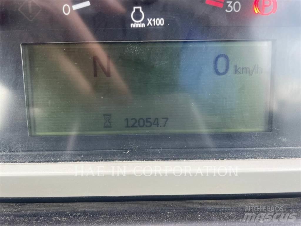 CAT 745C Belden kirma kaya kamyonu