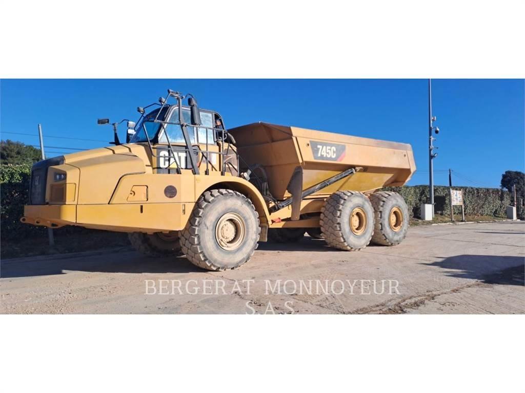 CAT 745C Belden kirma kaya kamyonu