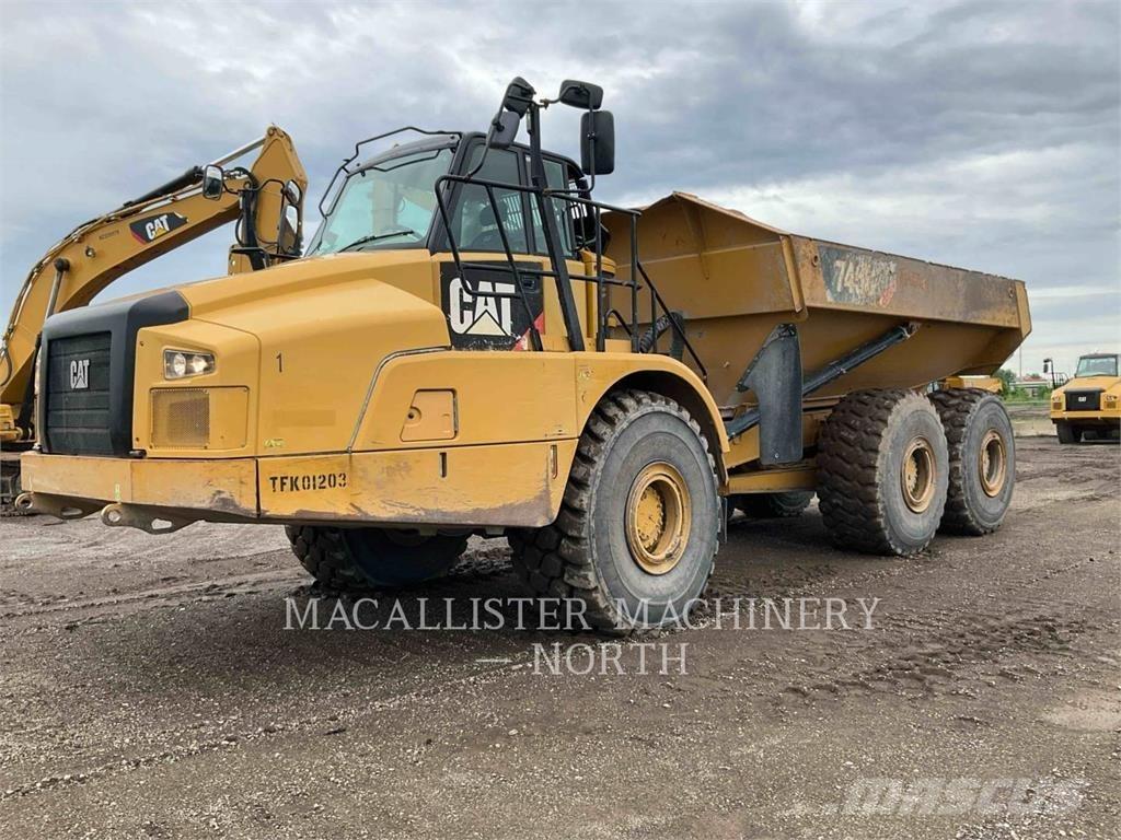 CAT 745C Belden kirma kaya kamyonu