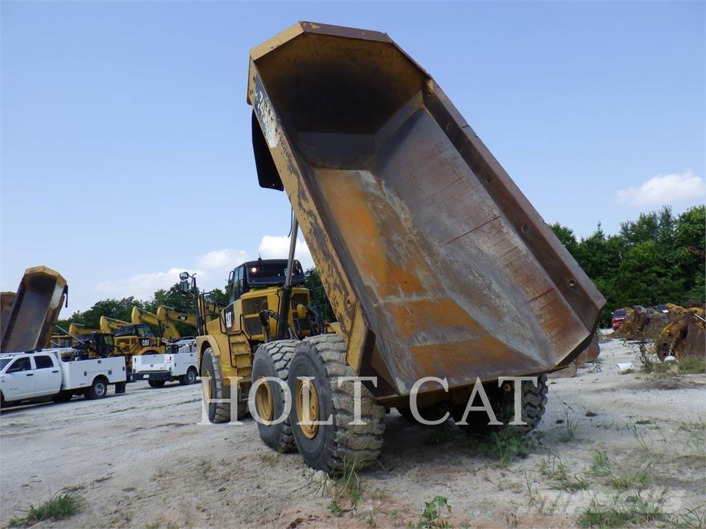 CAT 745C Belden kirma kaya kamyonu