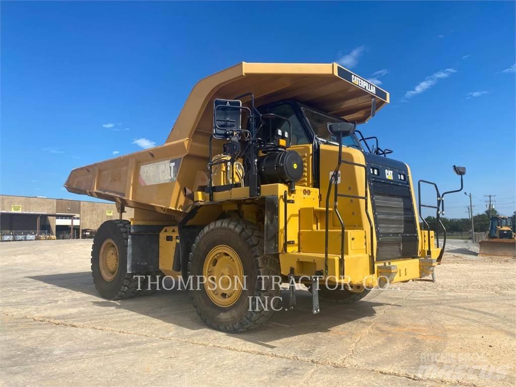 CAT 770 G Belden kirma kaya kamyonu