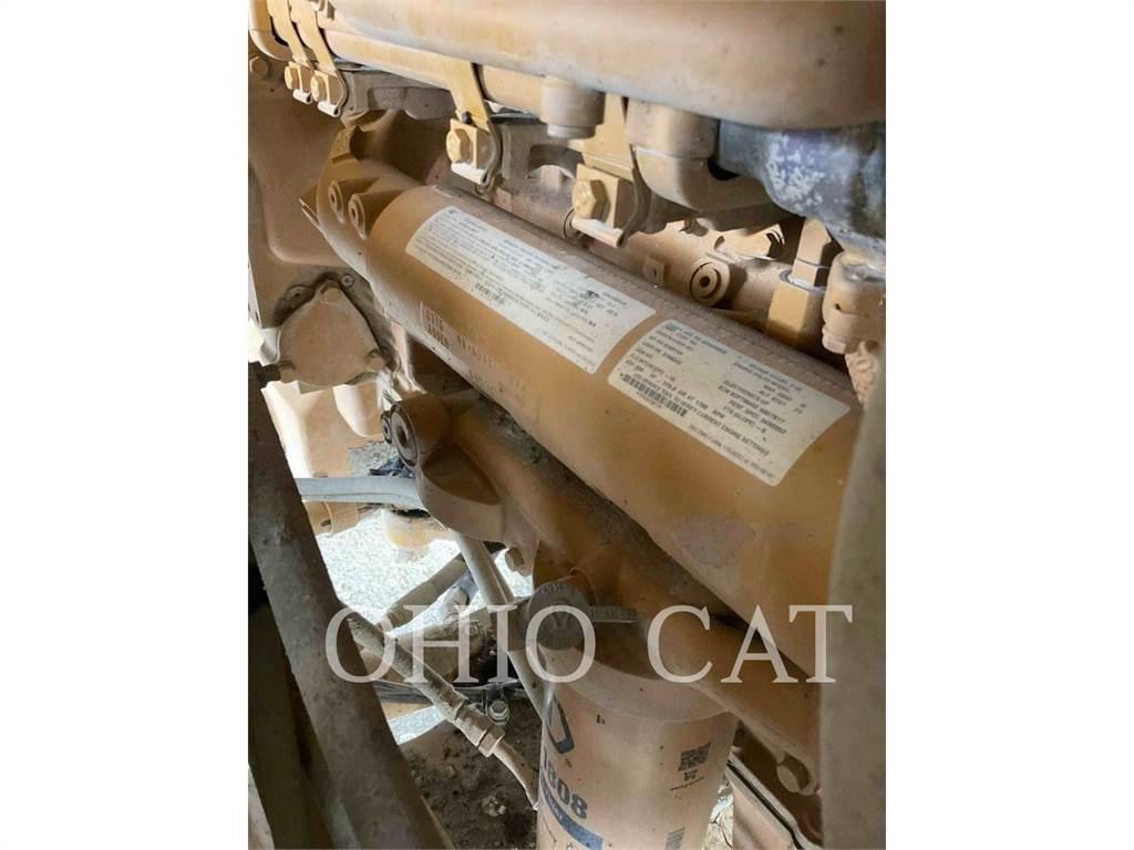 CAT 770G Belden kirma kaya kamyonu