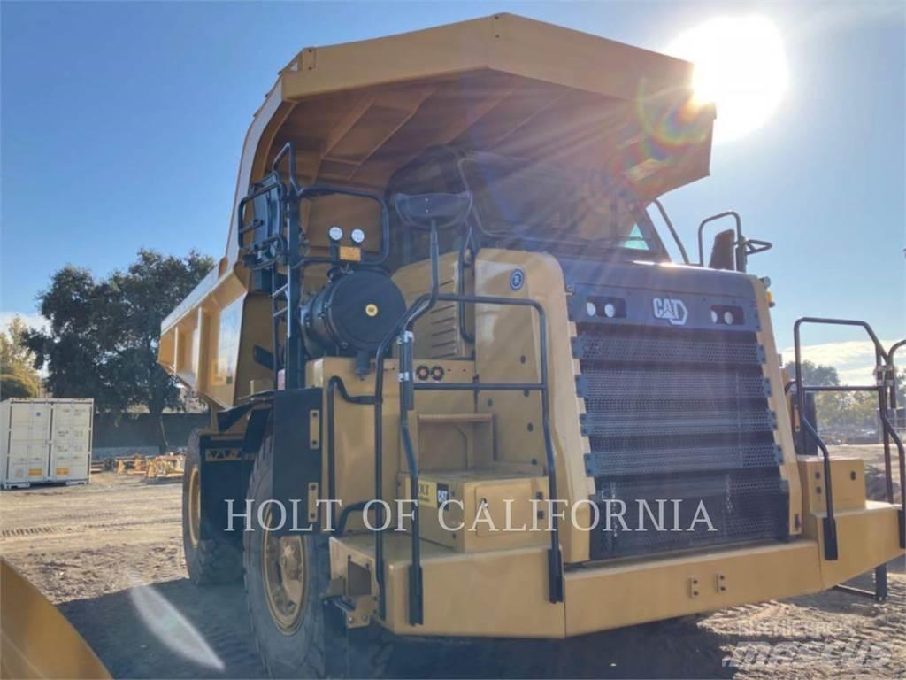 CAT 770G Belden kirma kaya kamyonu