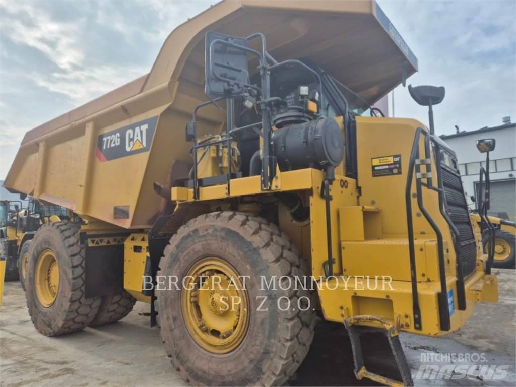 CAT 772G Belden kirma kaya kamyonu