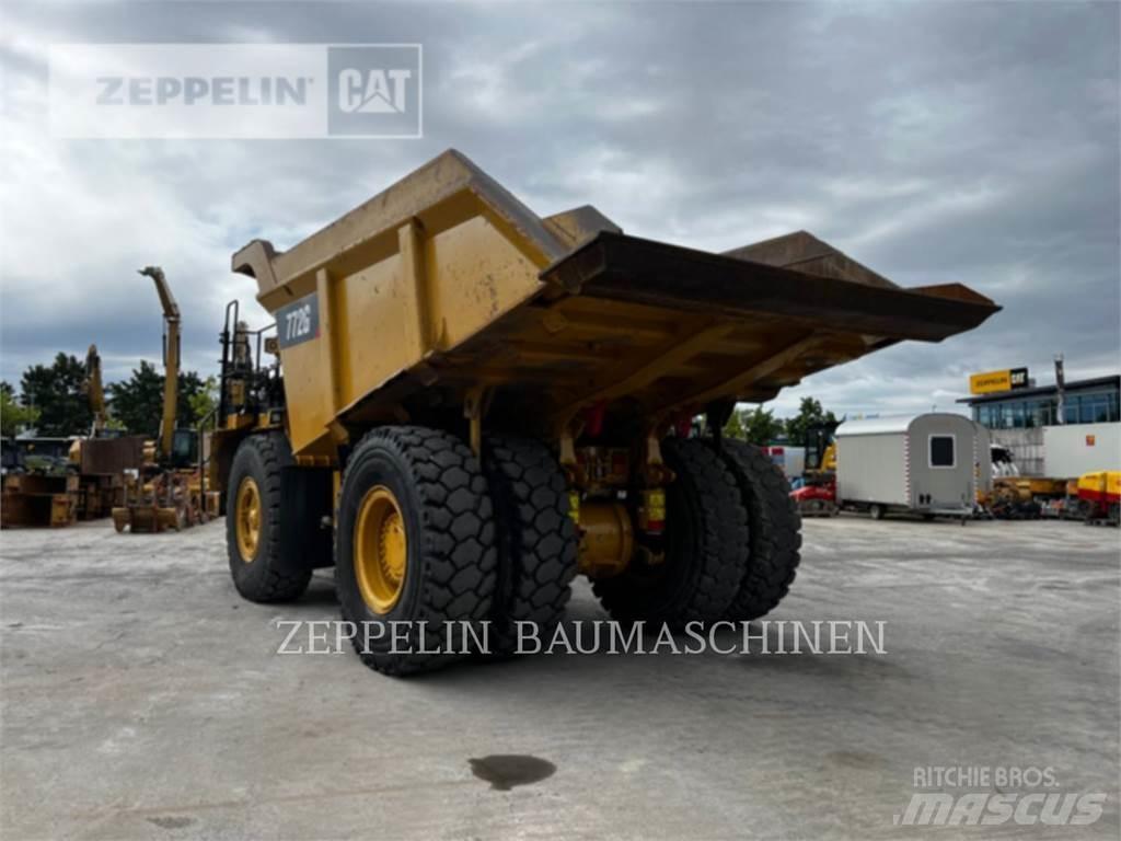 CAT 772G Belden kirma kaya kamyonu