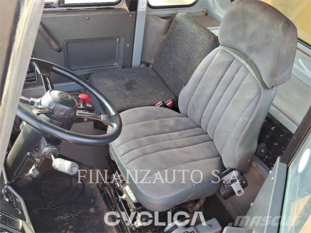 CAT 773E Belden kirma kaya kamyonu