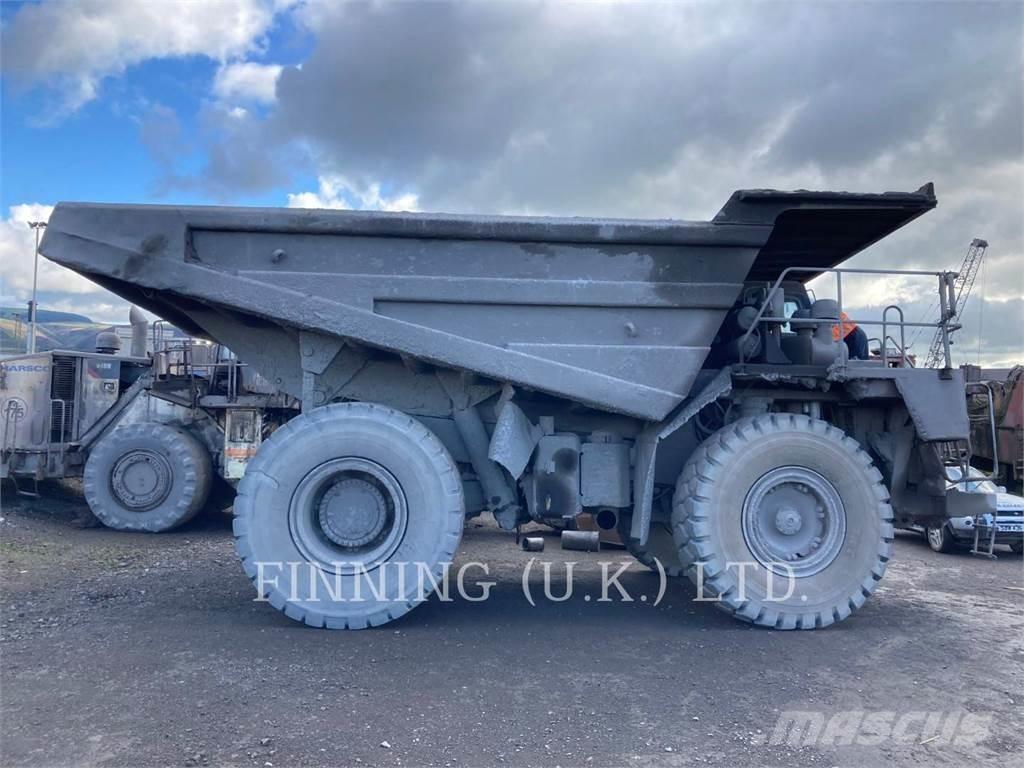 CAT 775D Belden kirma kaya kamyonu
