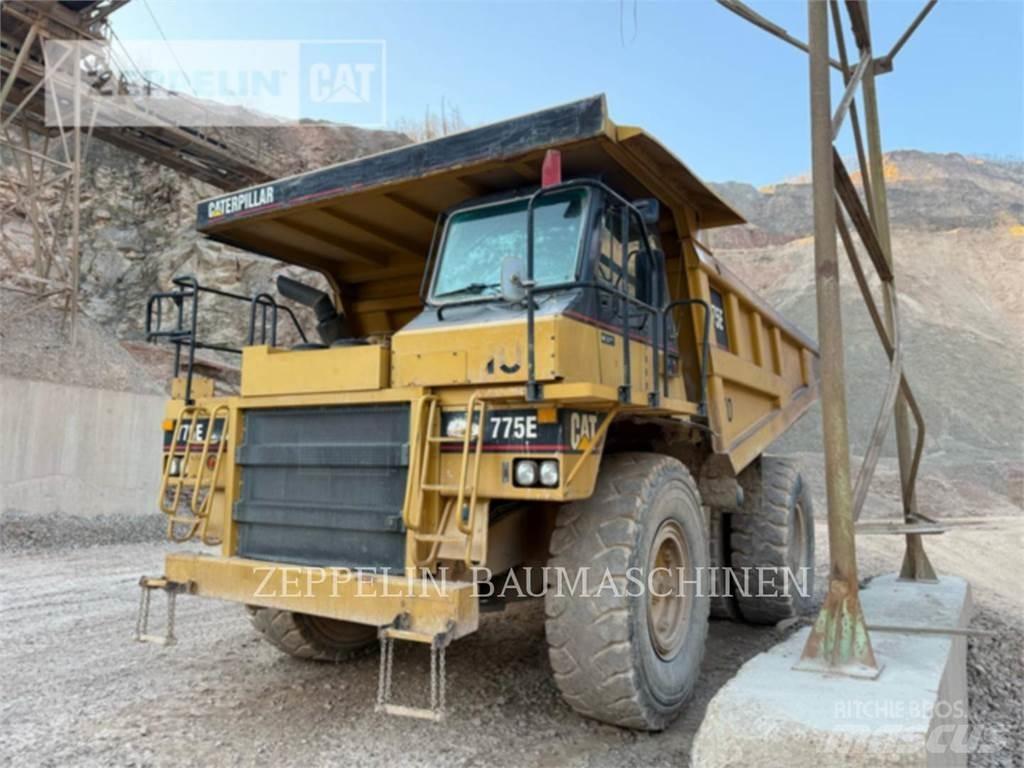 CAT 775E Belden kirma kaya kamyonu
