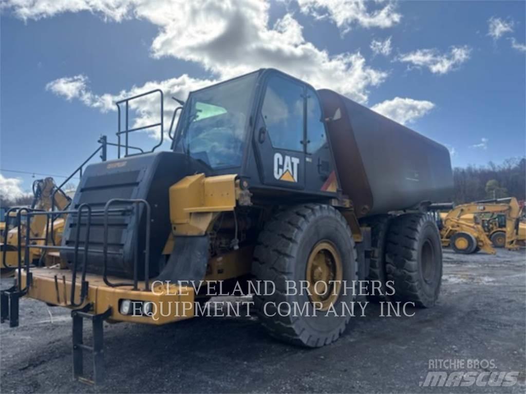CAT 775F Su tankerleri