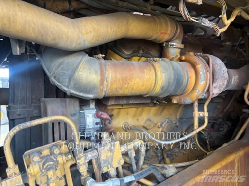 CAT 775F Su tankerleri