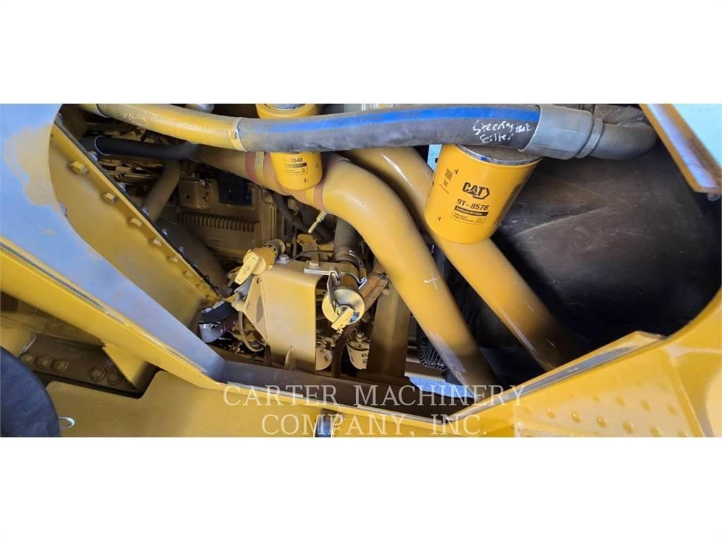 CAT 775F RBLD Belden kirma kaya kamyonu