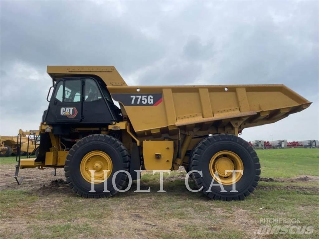 CAT 775G Belden kirma kaya kamyonu