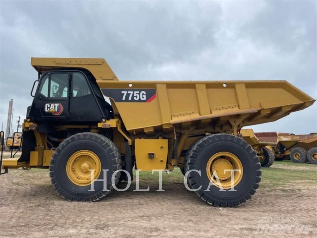 CAT 775G Belden kirma kaya kamyonu