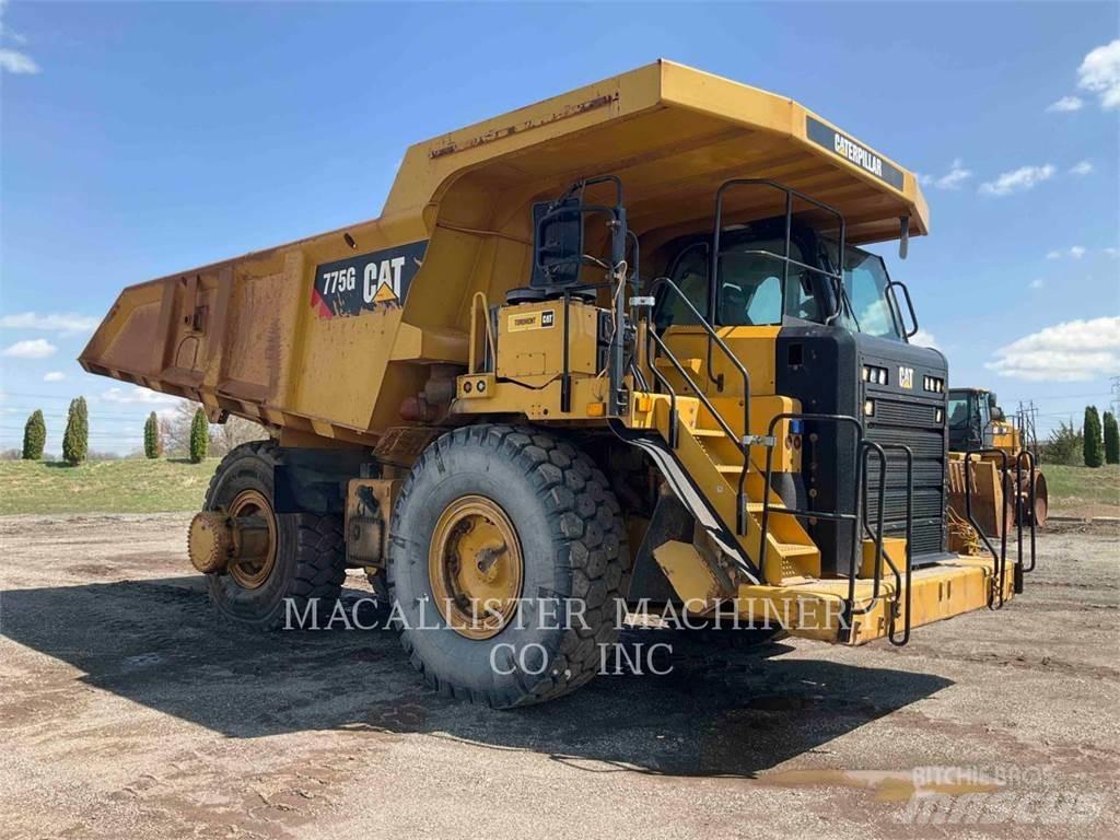 CAT 775G Belden kirma kaya kamyonu
