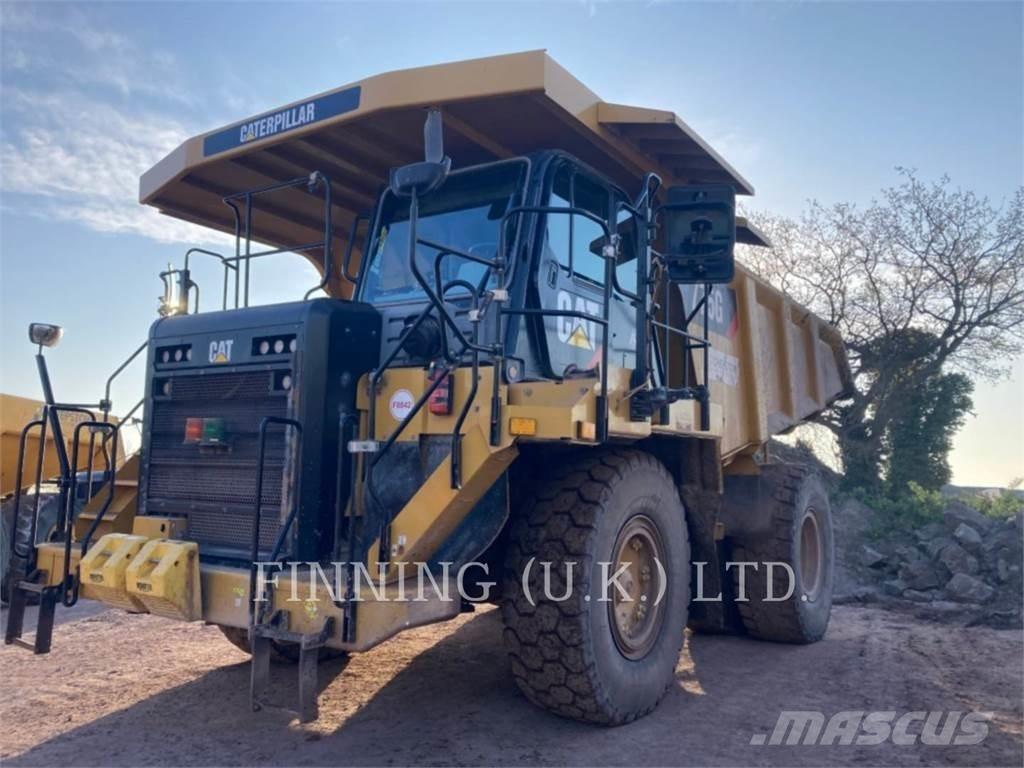 CAT 775G Belden kirma kaya kamyonu