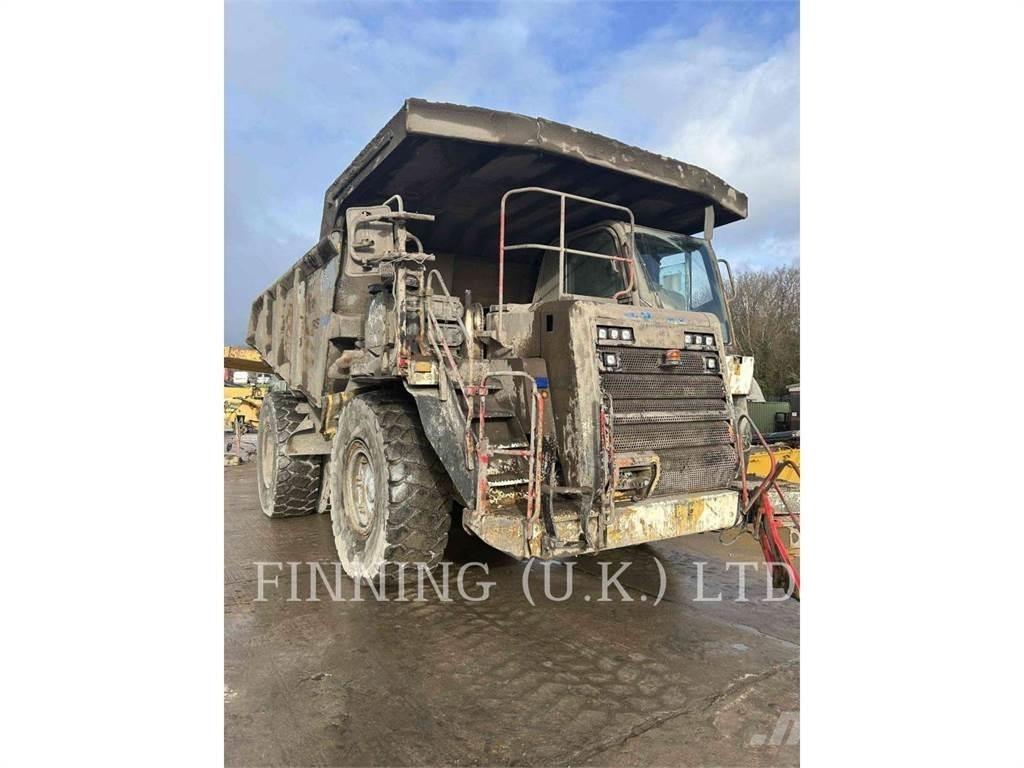 CAT 775G Belden kirma kaya kamyonu