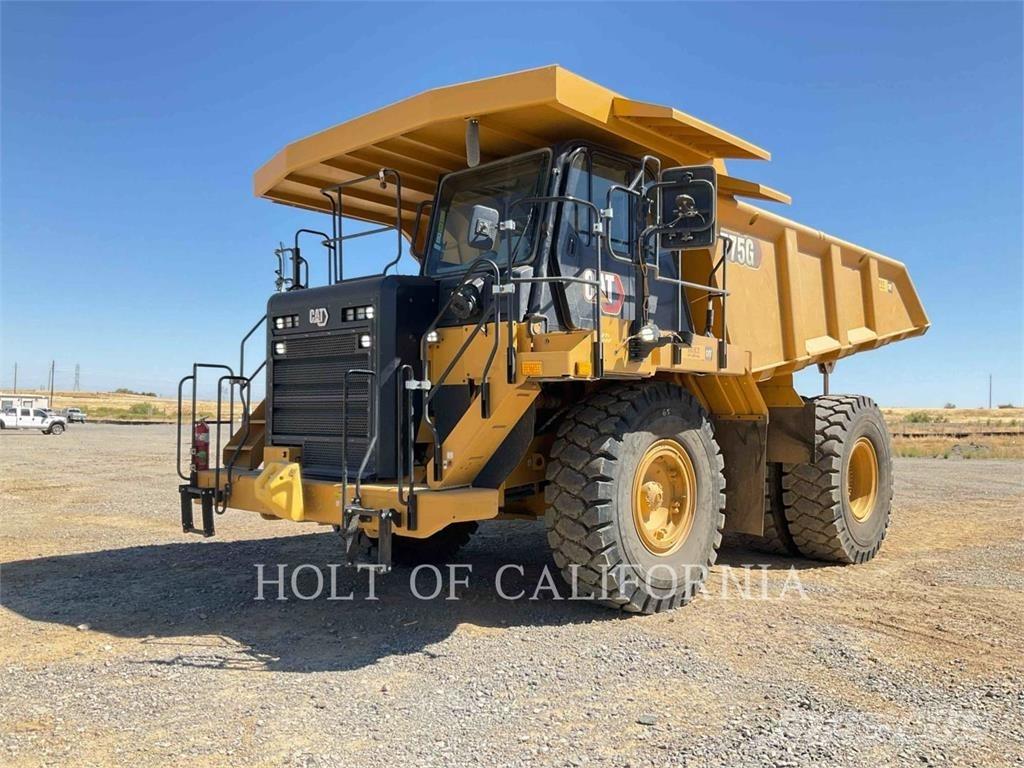CAT 775G Belden kirma kaya kamyonu