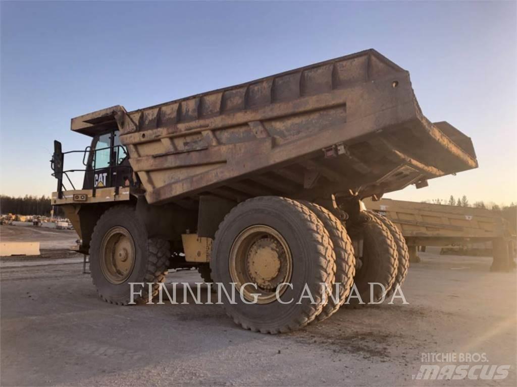 CAT 777F Belden kirma kaya kamyonu