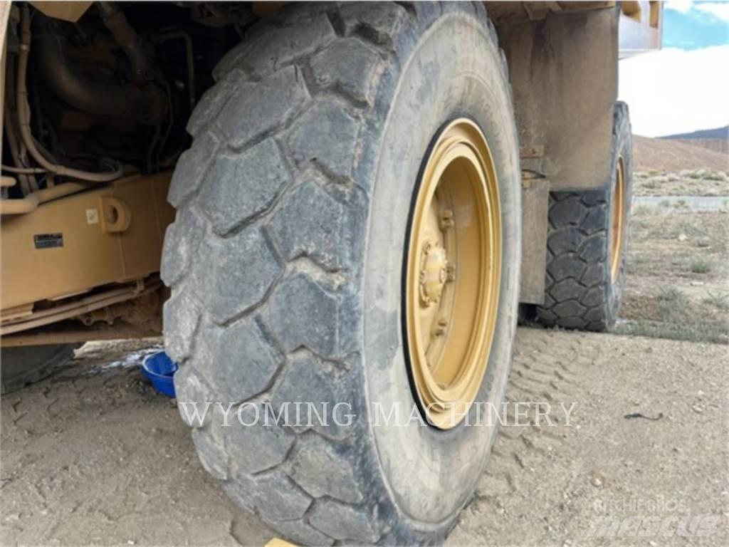 CAT 777G Belden kirma kaya kamyonu
