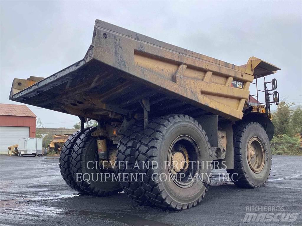 CAT 777G Belden kirma kaya kamyonu