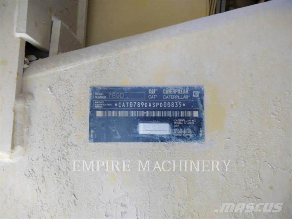 CAT 789D Belden kirma kaya kamyonu