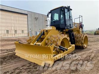 CAT 815 Zemin sıkıştırma makineleri