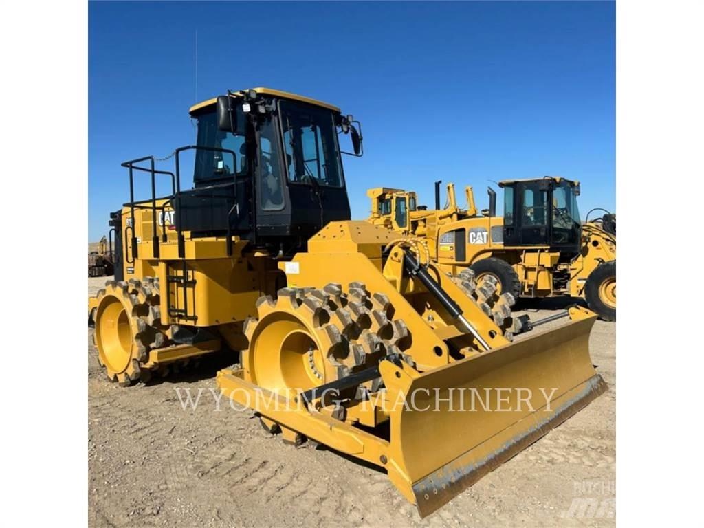 CAT 815 Zemin sıkıştırma makineleri
