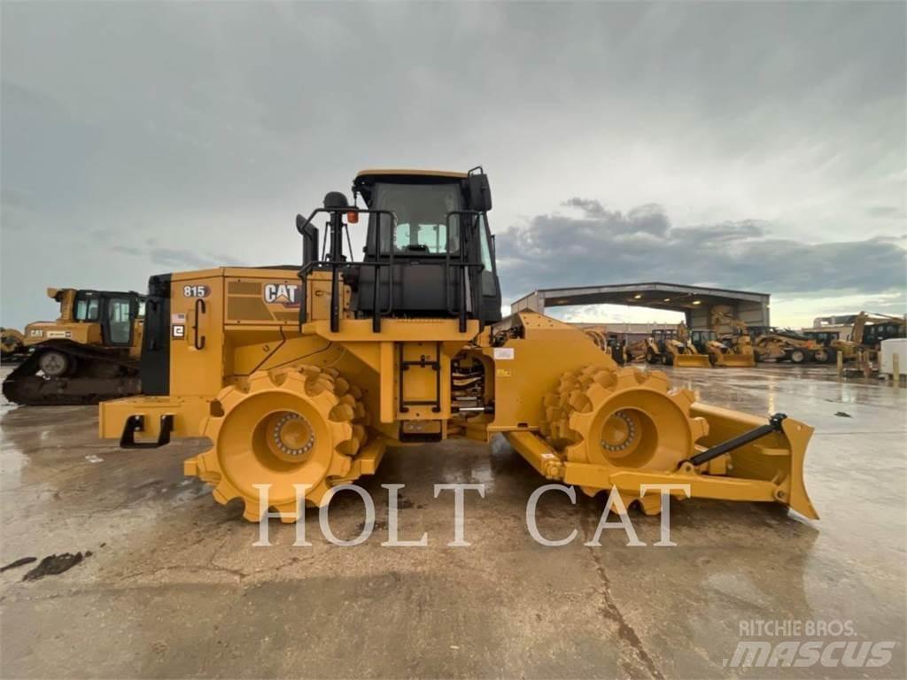 CAT 815 Zemin sıkıştırma makineleri