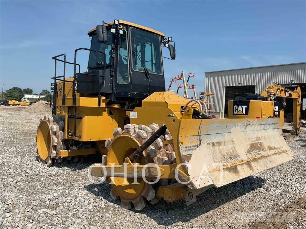 CAT 815 Zemin sıkıştırma makineleri