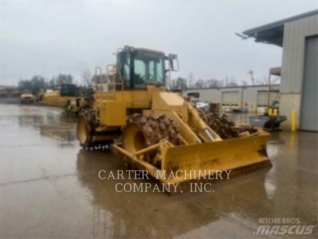 CAT 815F Tekerlekli dozerler