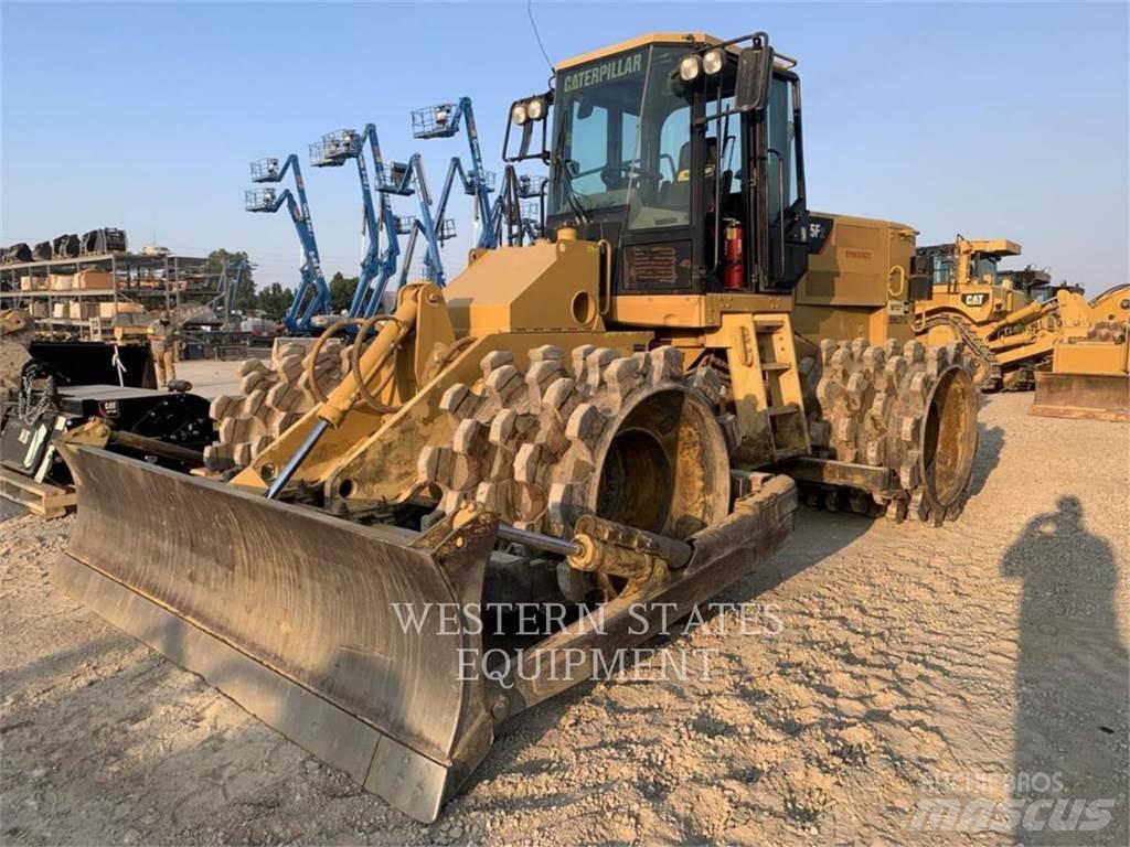 CAT 815FII Zemin sıkıştırma makineleri
