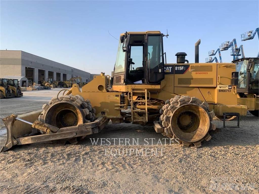 CAT 815FII Zemin sıkıştırma makineleri
