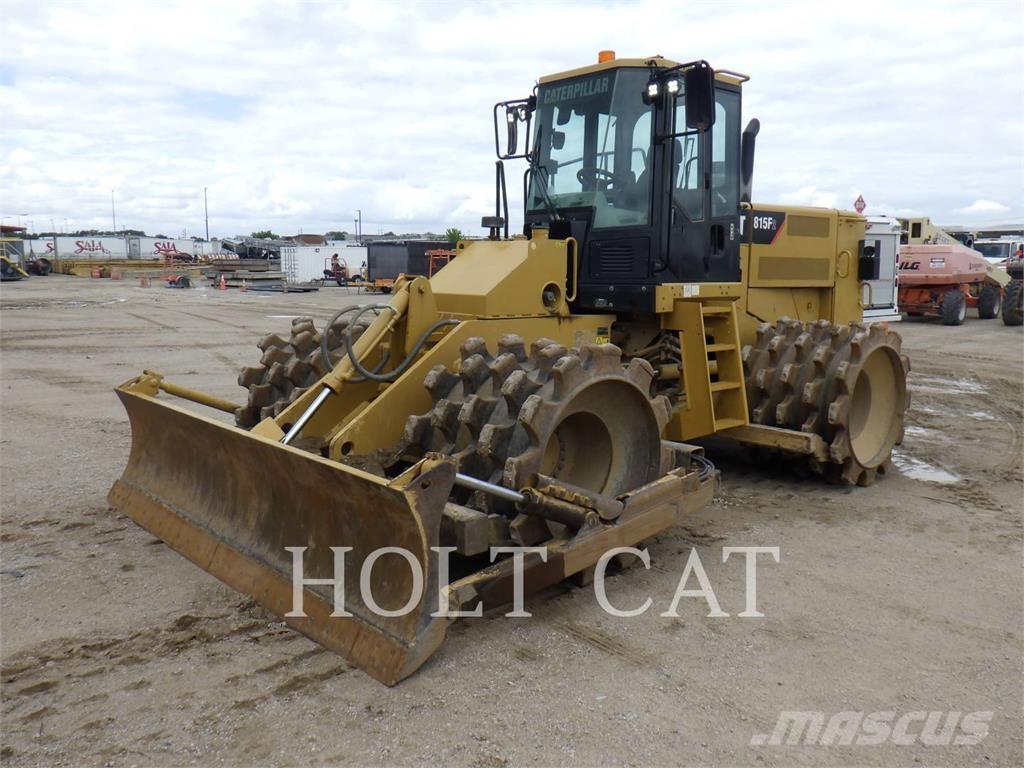 CAT 815FII Zemin sıkıştırma makineleri