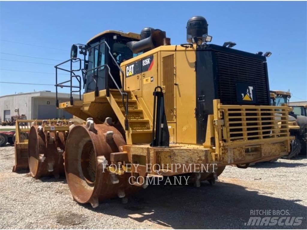 CAT 826K Zemin sıkıştırma makineleri