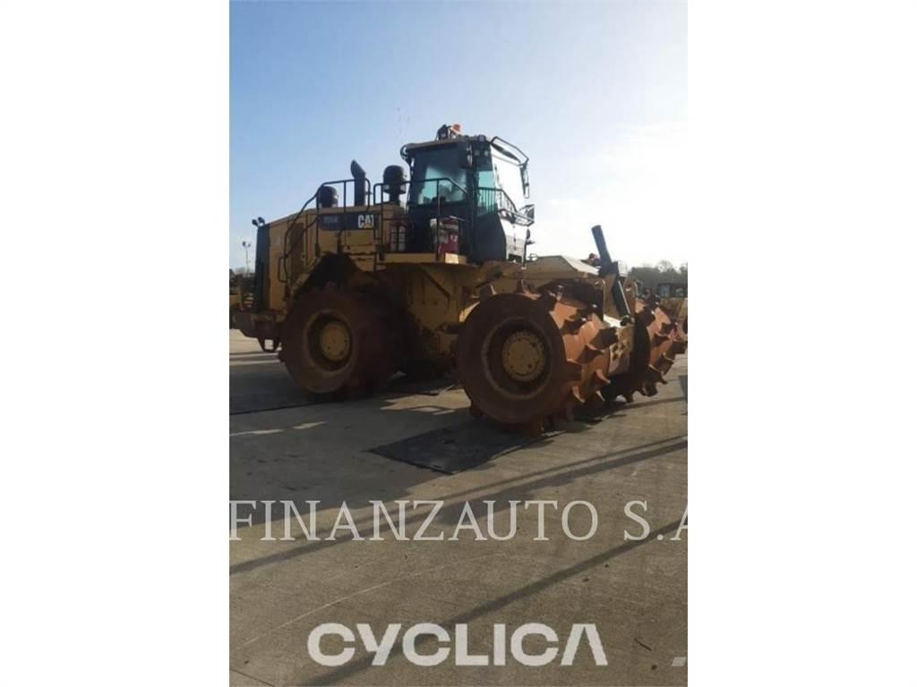 CAT 826K Zemin sıkıştırma makineleri