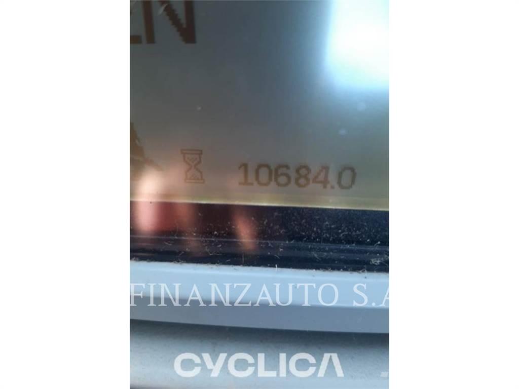 CAT 826K Zemin sıkıştırma makineleri