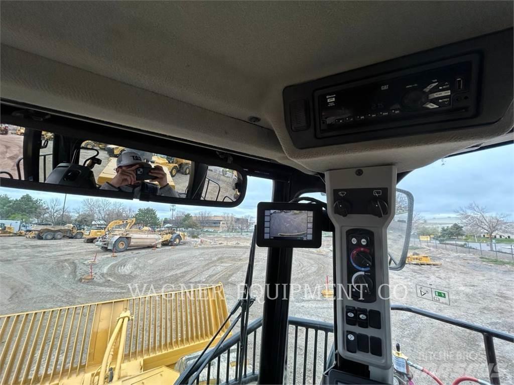 CAT 836K Tekerlekli yükleyiciler