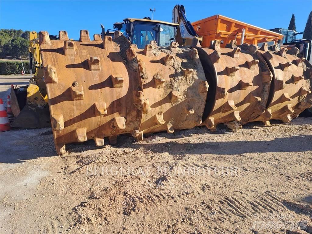 CAT 836K Tekerlekli dozerler