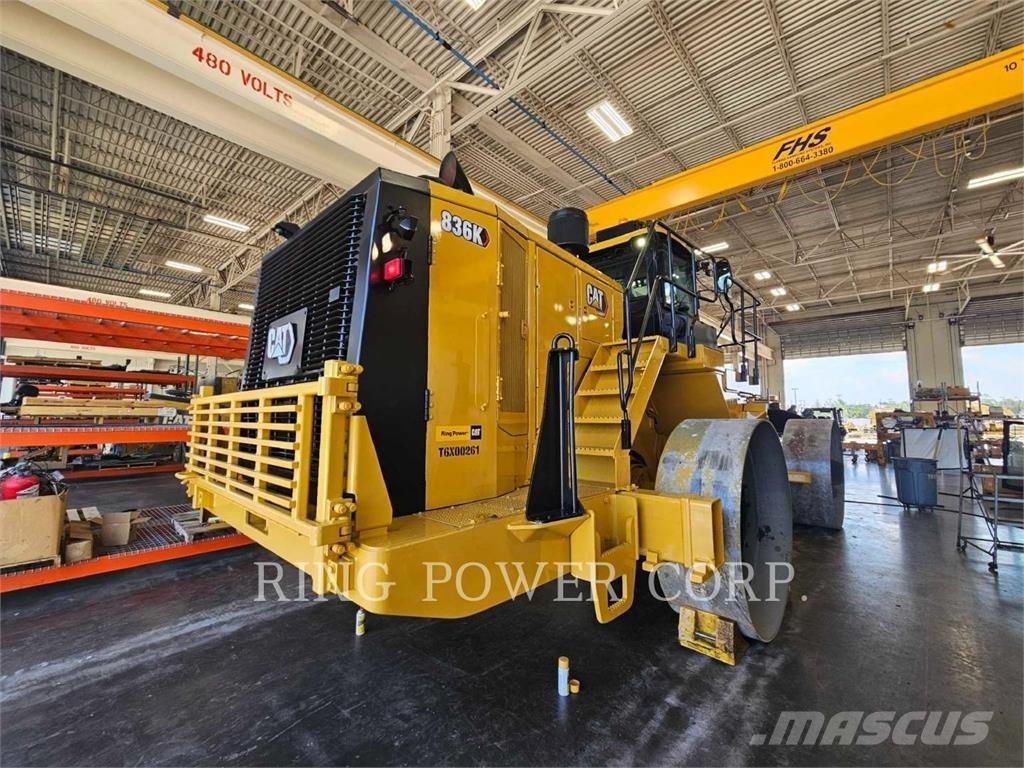 CAT 836K Zemin sıkıştırma makineleri
