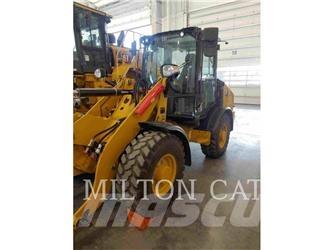 CAT 906 Tekerlekli yükleyiciler