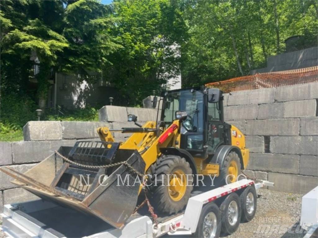 CAT 906 Tekerlekli yükleyiciler