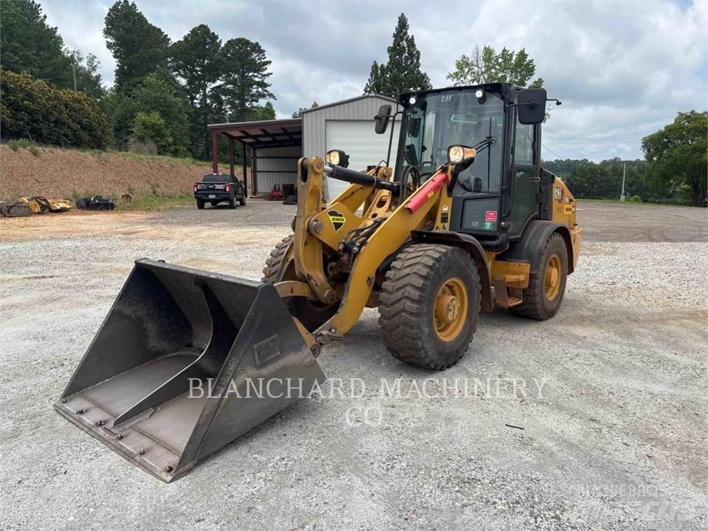 CAT 906 Tekerlekli yükleyiciler