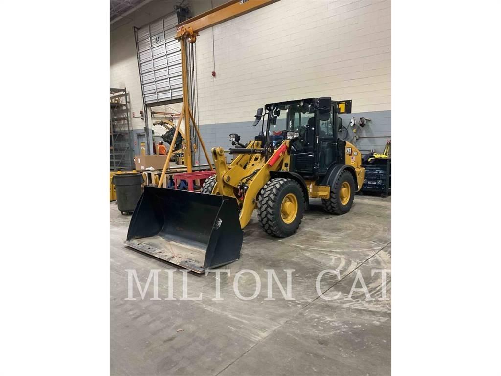 CAT 906 Tekerlekli yükleyiciler